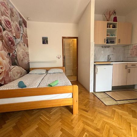 קרק Apartments Jessica מראה חיצוני תמונה